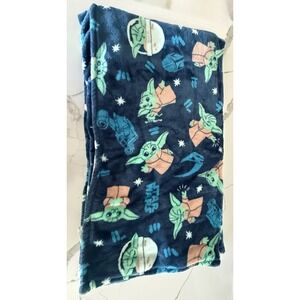 The Big One Star Wars Mandalorian Baby‎ Yoda Blanket Supersoft Oversized Soft
